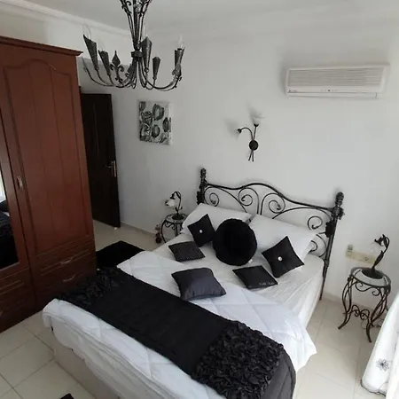 Fully Furnished Holiday Flat * Φετιγιέ